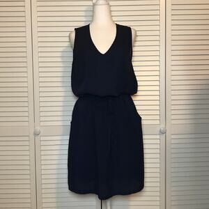 Hypnotized V-neck Sleeveless Knee-length Dress